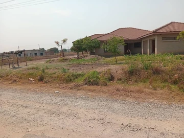 6 Bedroom House