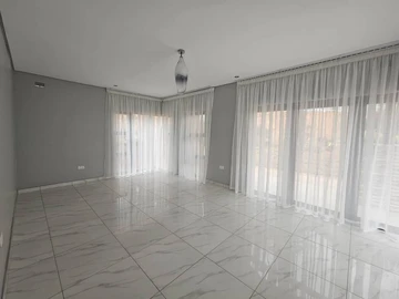 3 Bedroom Flat & Apartment