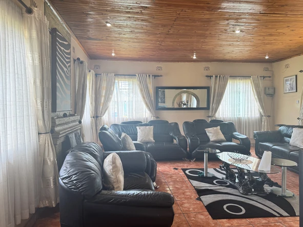 5 Bedroom House