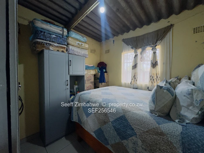 3 bed house on 4136sqm for sale in Old Windsor, Ruwa