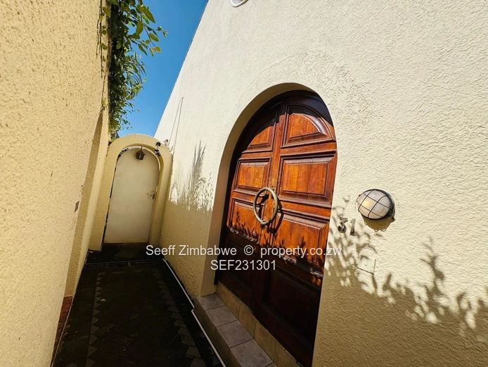 Luxury And Modern 3 Bed Duplex Villa In Avondale (Sole Mandate)