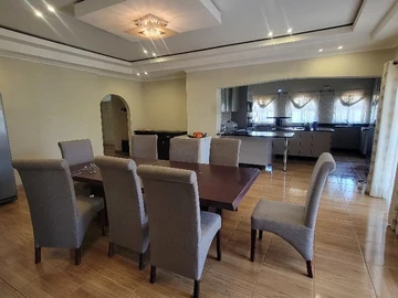5 Bedroom House