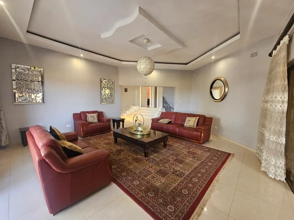 5 Bedroom House