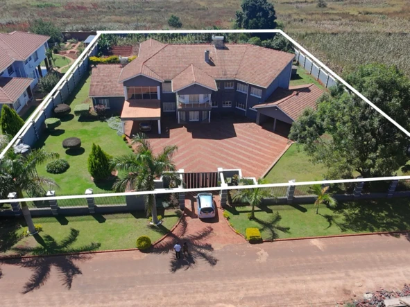6 Bedroom House
