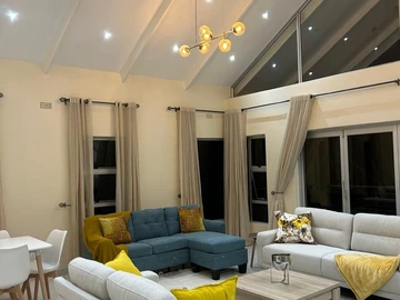 4 Bedroom Garden Flat