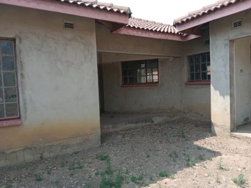 6 Bedroom House