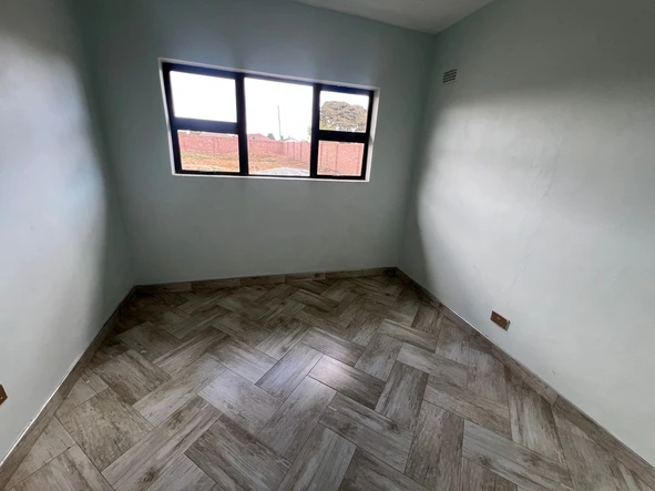 6 Bedroom House
