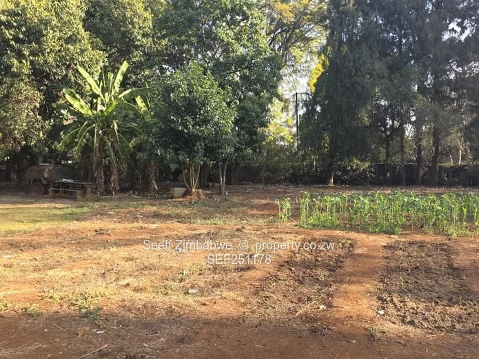 450 m² Cluster Stand in Highlands — Mains Water & Sewer