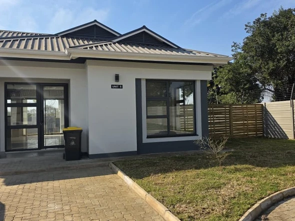 3 Bedroom Garden Flat