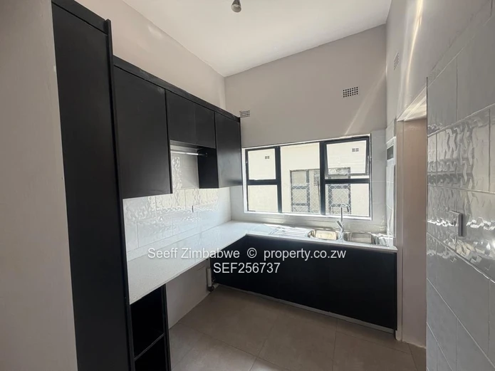 Spacious 3-Bed Face-Brick Home in Secure Hatfield Complex – $900/pm