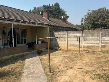 2 Bedroom Garden Flat