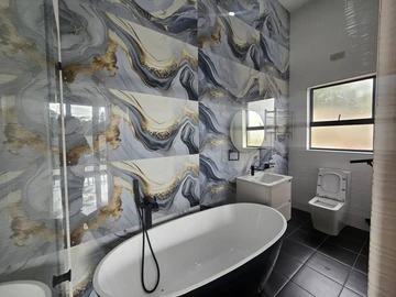 5 Bedroom Flat & Apartment