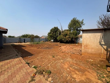 6 Bedroom House