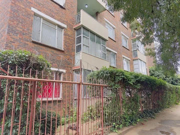 Spacious 2-Bedroom Flat with Borehole in Avenues, Harare CBD