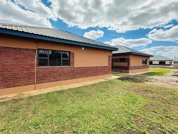 3 Bedroom Garden Flat