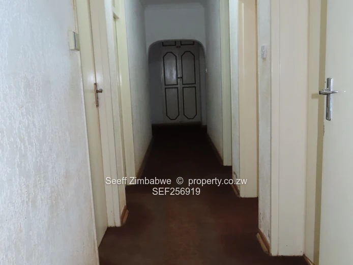 Spacious 5-Bed Philadelphia Home along William Powlett Drive (Sole Mandate)