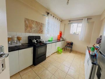 Spacious 2-Bedroom Flat with Borehole in Avenues, Harare CBD