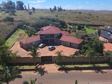 7 Bedroom House