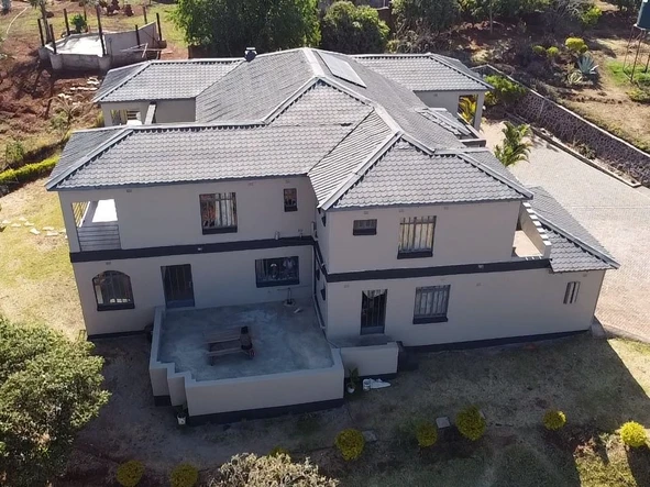 6 Bedroom House