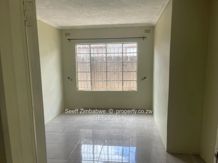 Spacious 3-Bedroom Family Home with Borehole – Budiriro CABS