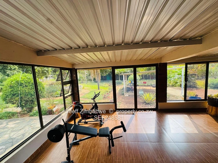Prime Rolf Valley: Massive 7-Bedroom Property with High-Yield Potential