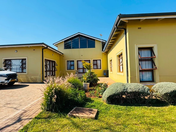 5 Bedroom House
