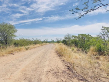Commercial & Industrial Land