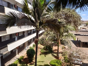 2 Bedroom Flat & Apartment