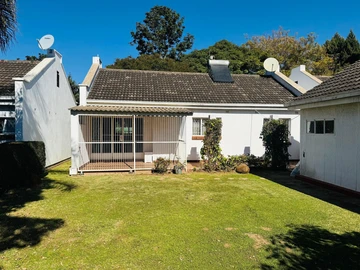 Charming 2-Bedroom Cluster Home in Bluffhill