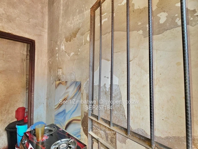  GLEN VIEW 3 HOUSE -$35,000 NEGOTIABLE- Investment Opportunity