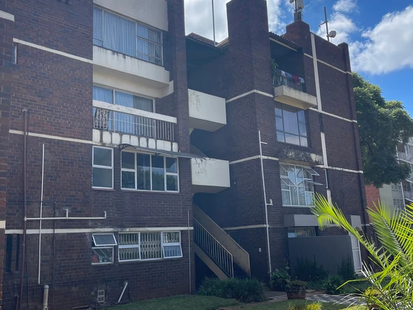 Flat & Apartment