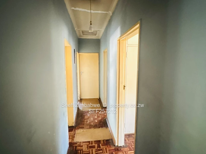 Solid 3-Bedroom Home on 5,423 sqm in Chadcombe (Sole Mandate)
