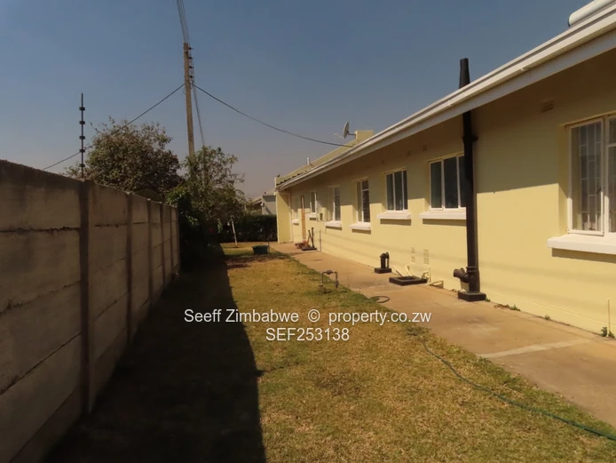 Charming & Well-Maintained in St Malo Villas Greengrove