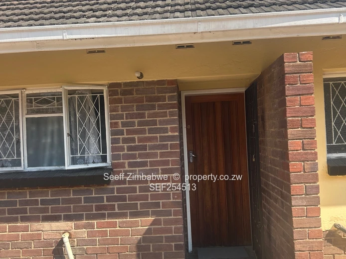 Chadcombe 2-Bed Garden Flat  (Sole Mandate)