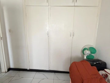 2 Bedroom Flat & Apartment