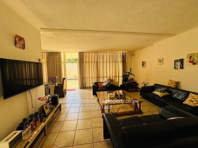Luxury And Modern 3 Bed Duplex Villa In Avondale (Sole Mandate)