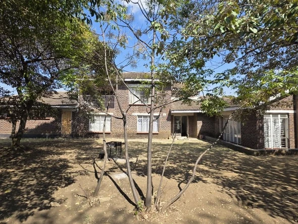 5 Bedroom House