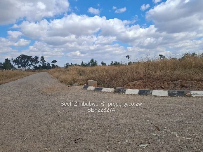 A choice of 4 residential vacant stands is available 