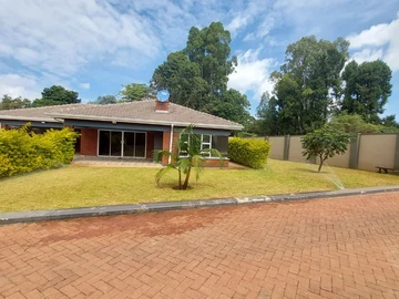 An apartments available immediately 