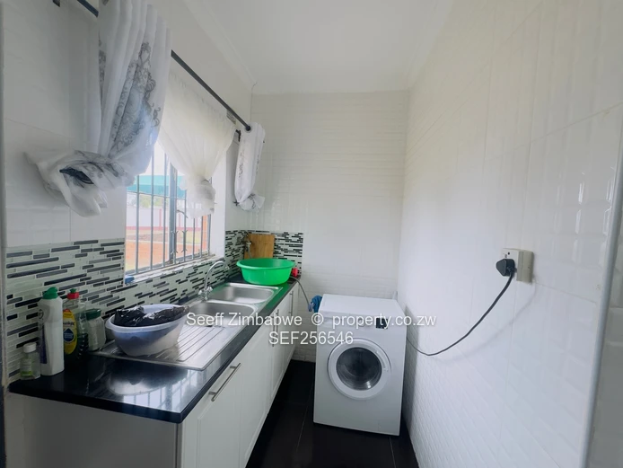 3 bed house on 4136sqm for sale in Old Windsor, Ruwa
