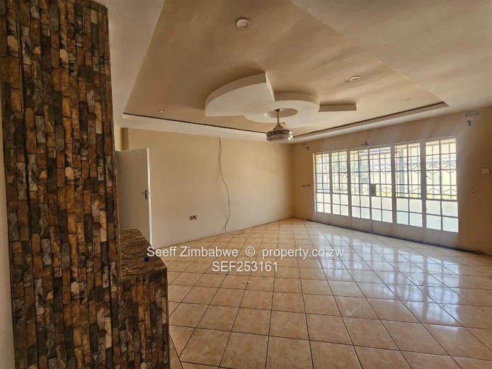 Spacious 4-Bedroom Home With Solar & Borehole In Zimre Park