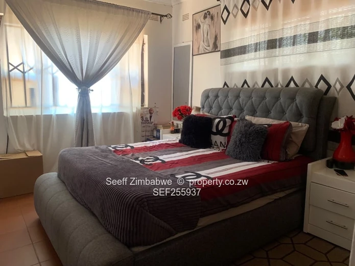 Spacious 3-Bed Cottage on 2040m² with Borehole in Gletwin Park, Harare North