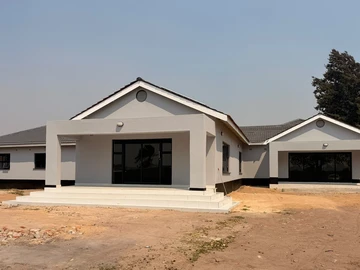 5 Bedroom House