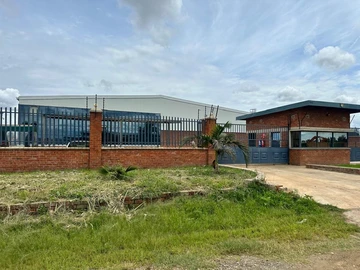Commercial & Industrial Land