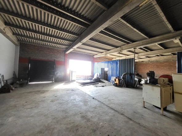 Warehouse & Factory