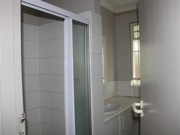 2 Bedroom Garden Flat