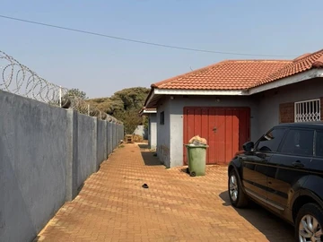 6 Bedroom House