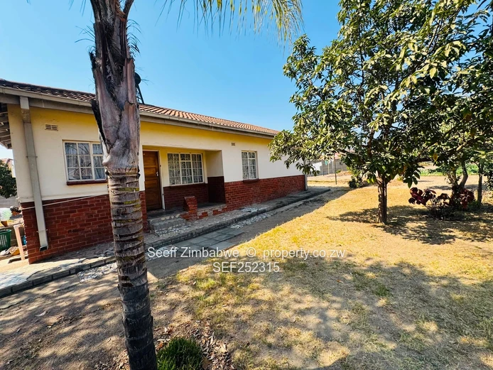 Prime 1-Acre Investment & Residential Gem in Parktown, Waterfalls!