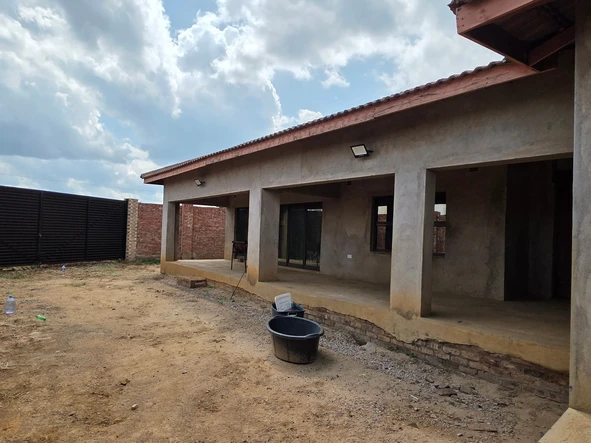 5 Bedroom House