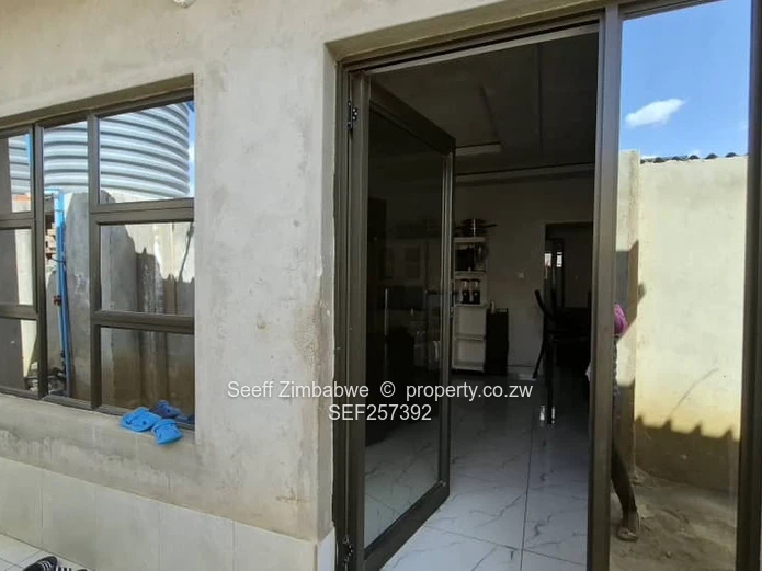 3- BED HOUSE-COLD COMFORT –350 m² 